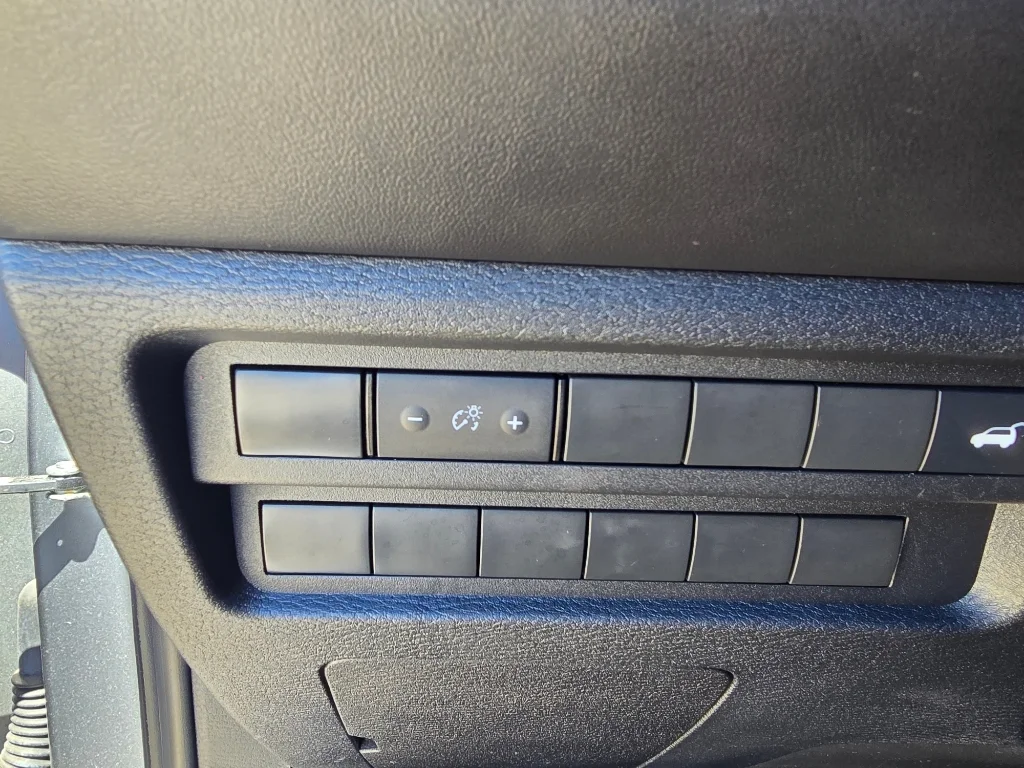 Used 2024 Gray Mitsubishi SE image 19