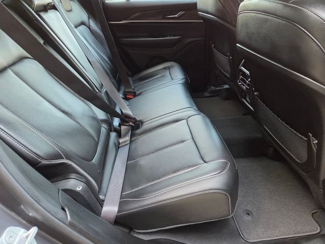 Used 2024 Gray Jeep Limited image 27