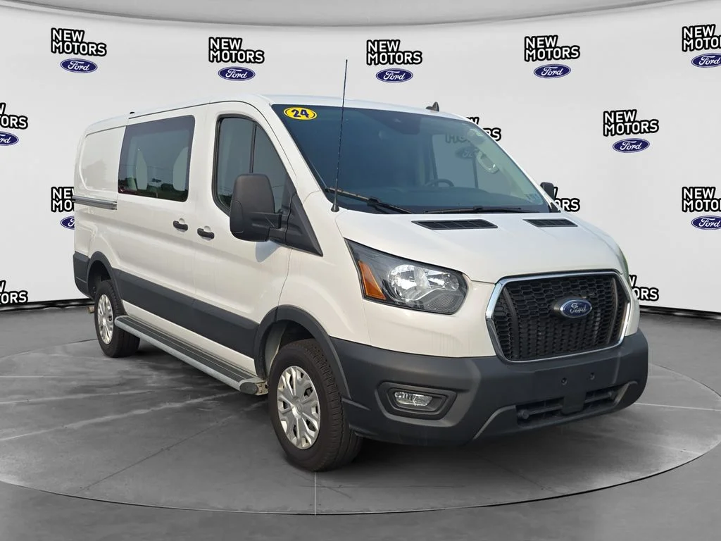 Used 2024 Oxford White Ford Base image 5
