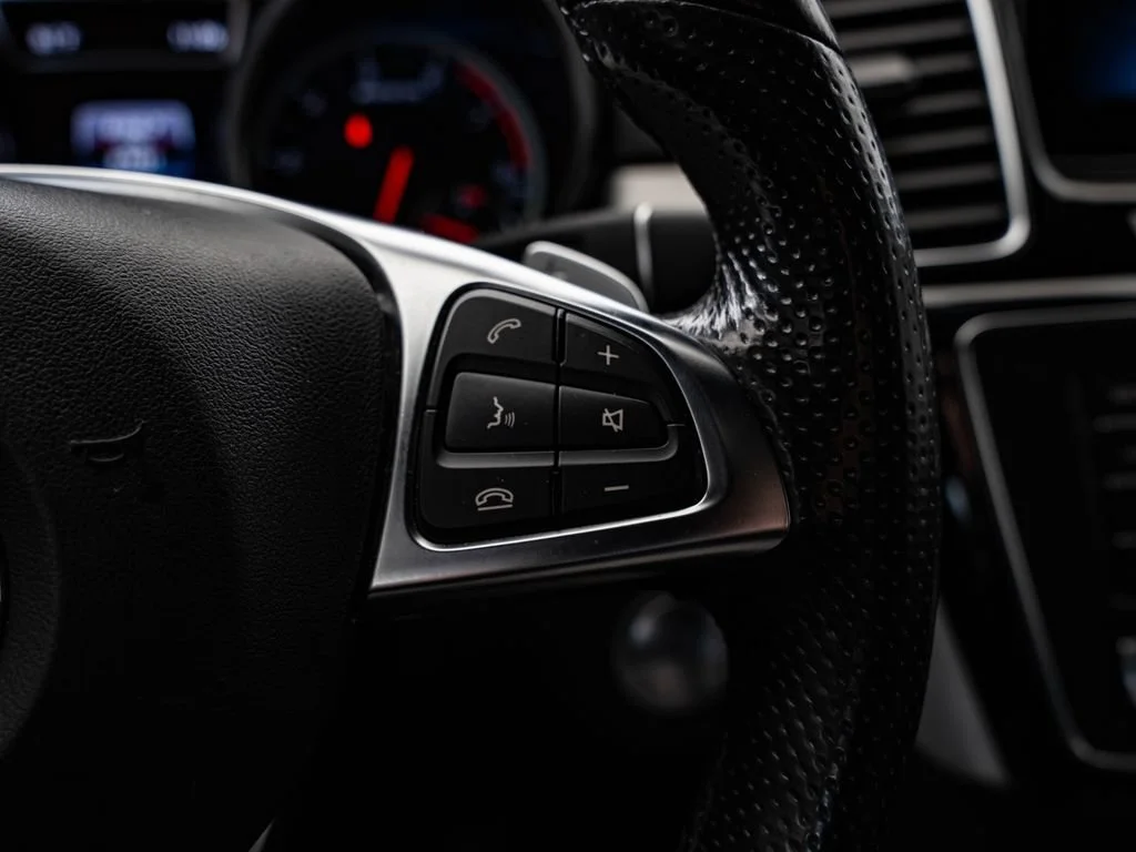 Used 2019 Black Mercedes-Benz GLE 43 AMG® image 30