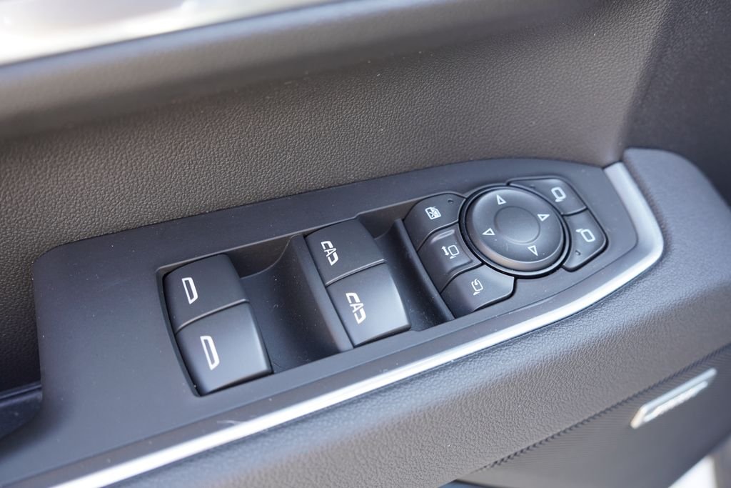Used 2025 White Chevrolet LTZ image 26