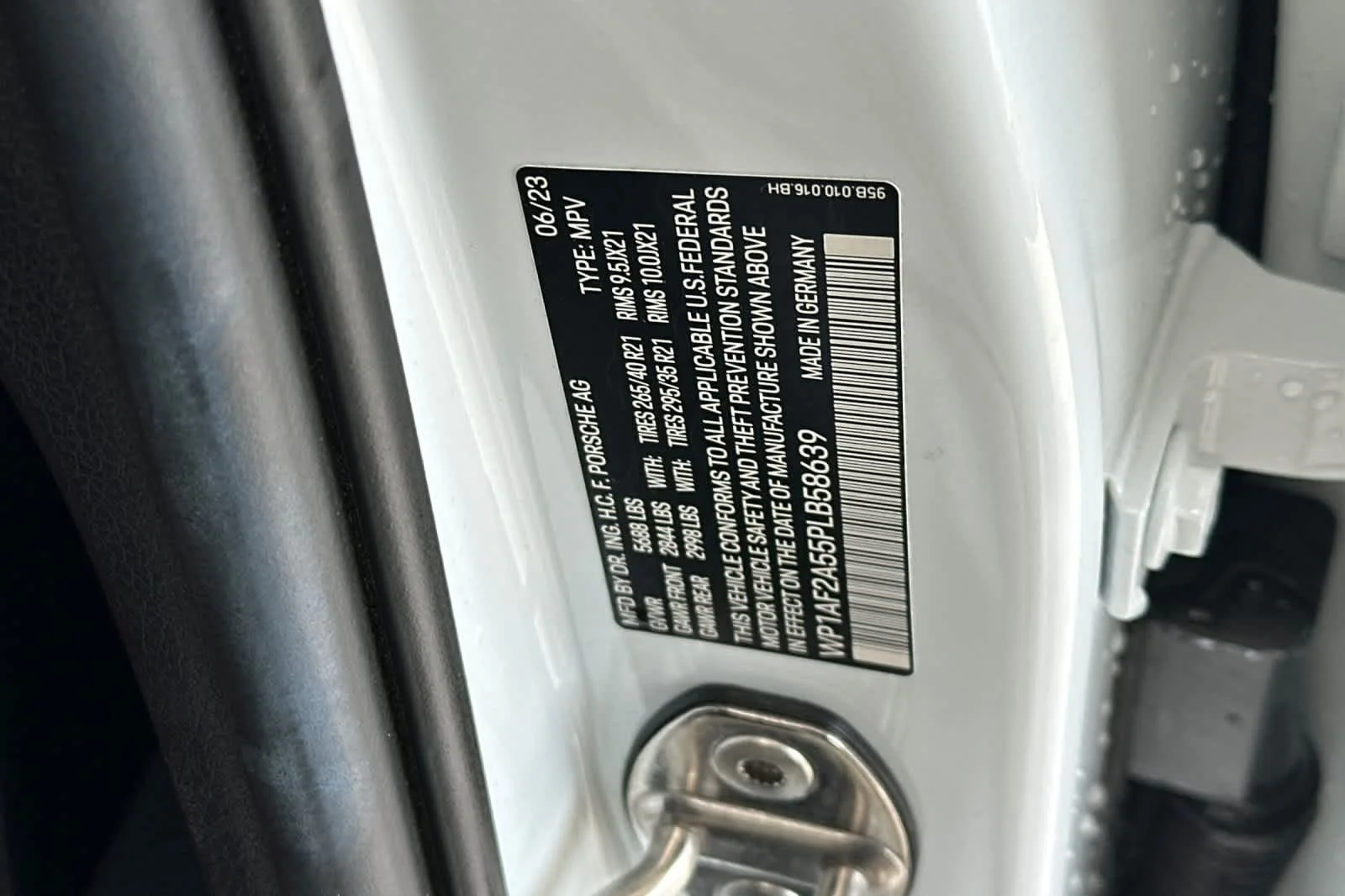 Used 2023  Porsche GTS image 35