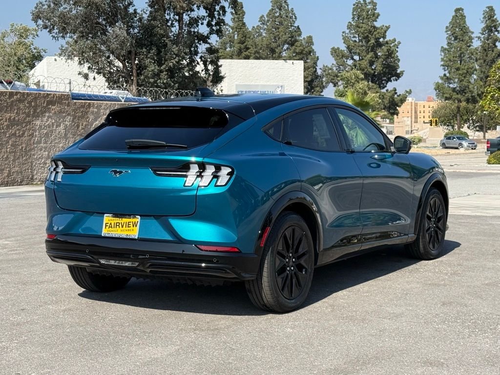 New 2026 Adriatic Blue Metallic Ford Premium image 3