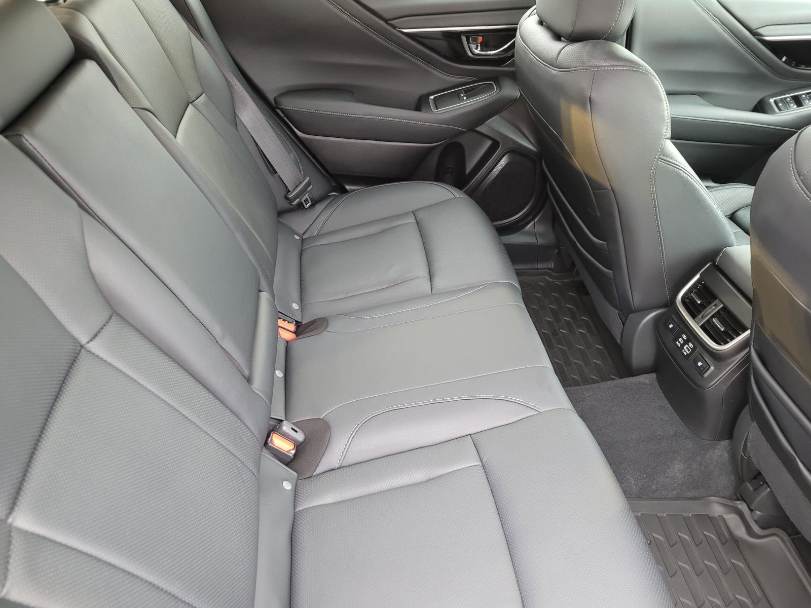Used 2025 Ice Silver Metallic Subaru Touring XT image 13