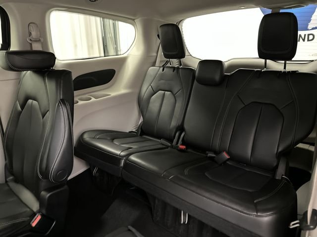Used 2023 Gray Chrysler Touring L image 28