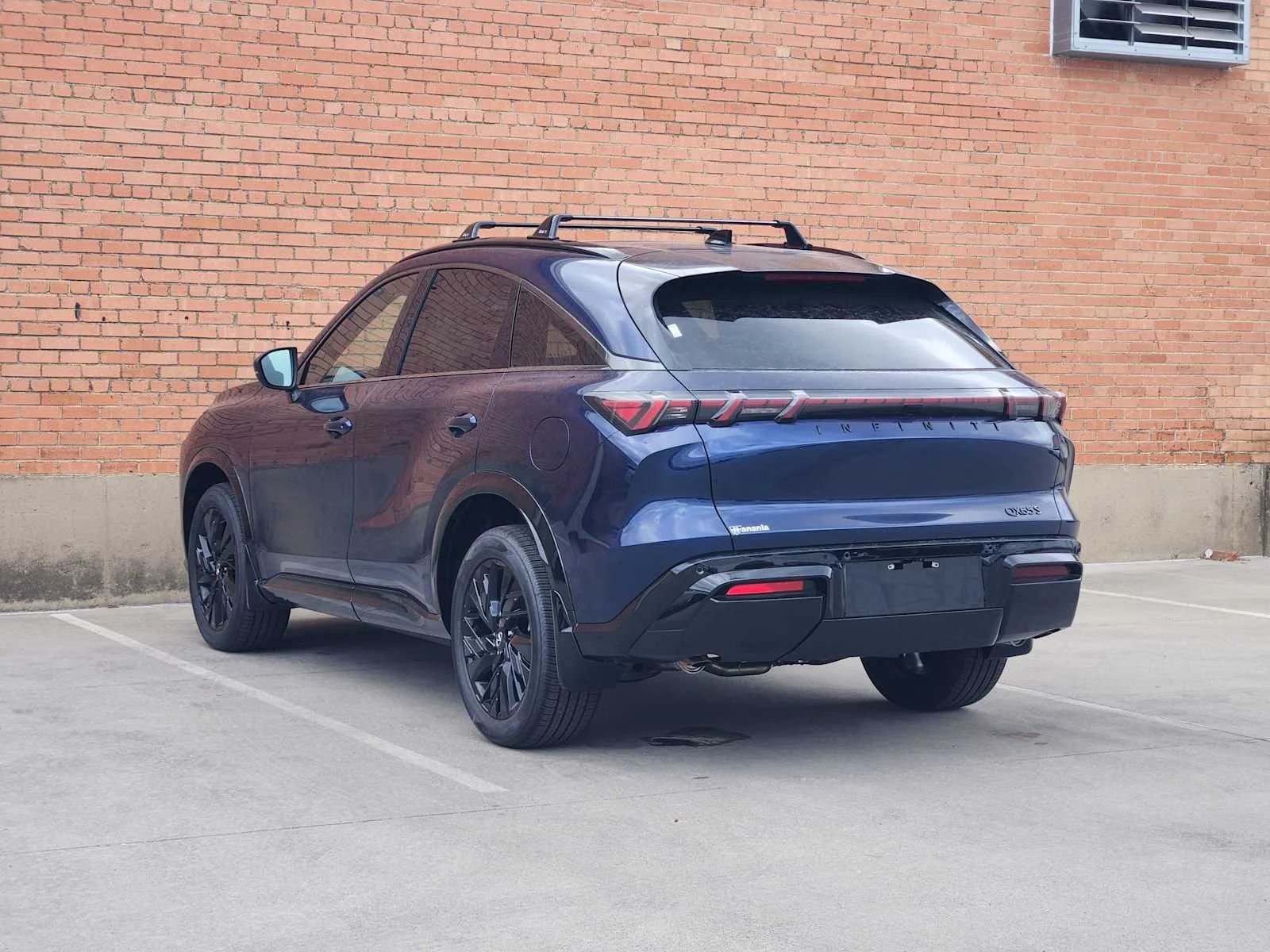 New 2027 GRAND BLUE INFINITI Sport AWD image 4