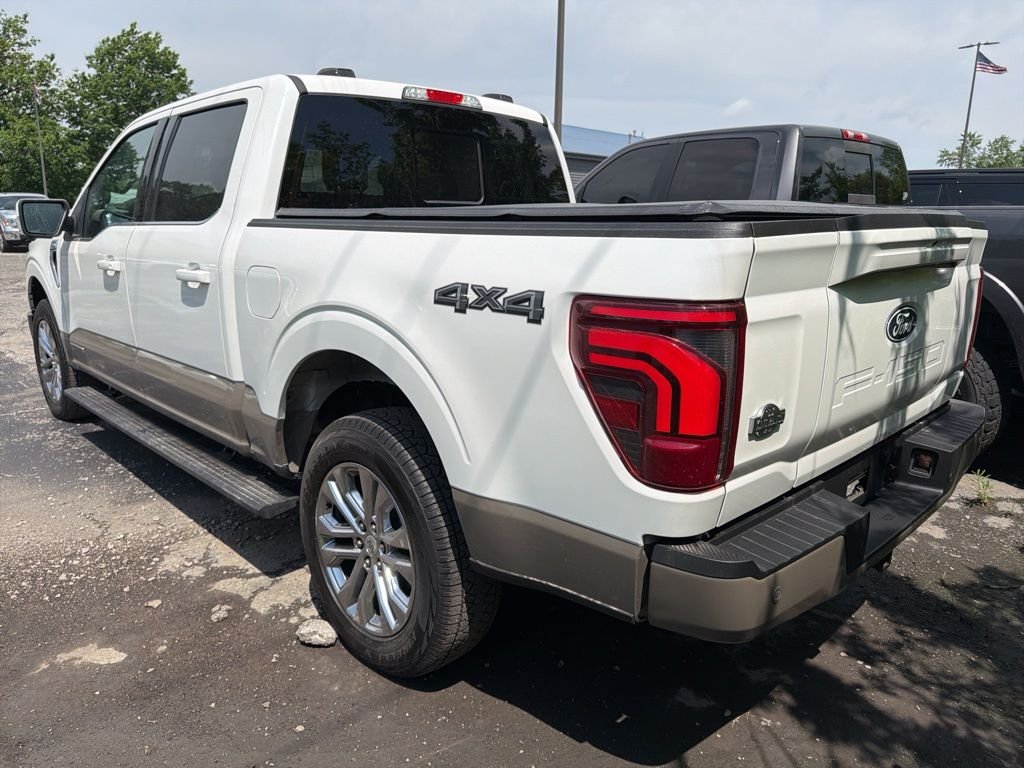 Used 2025 Star White Ford King Ranch image 4