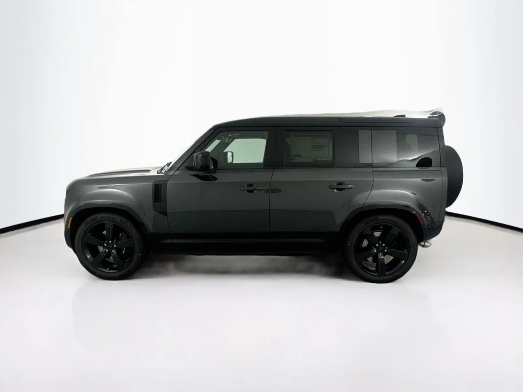 New 2026 Carpathian Grey Land Rover V8 image 8