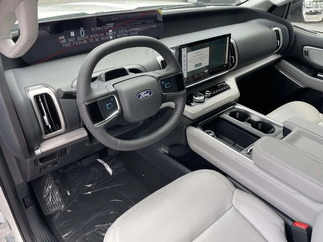 New 2027 Star White Metallic Tri-Coat Ford MAX Active image 12