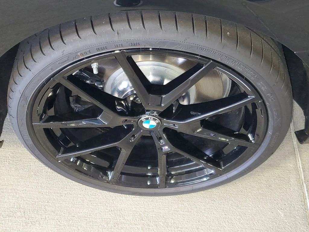 New 2026 Black Sapphire Metallic BMW 840i image 5