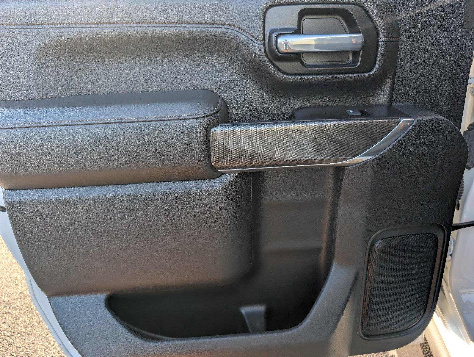 Used 2020 Summit White GMC AT4 image 34