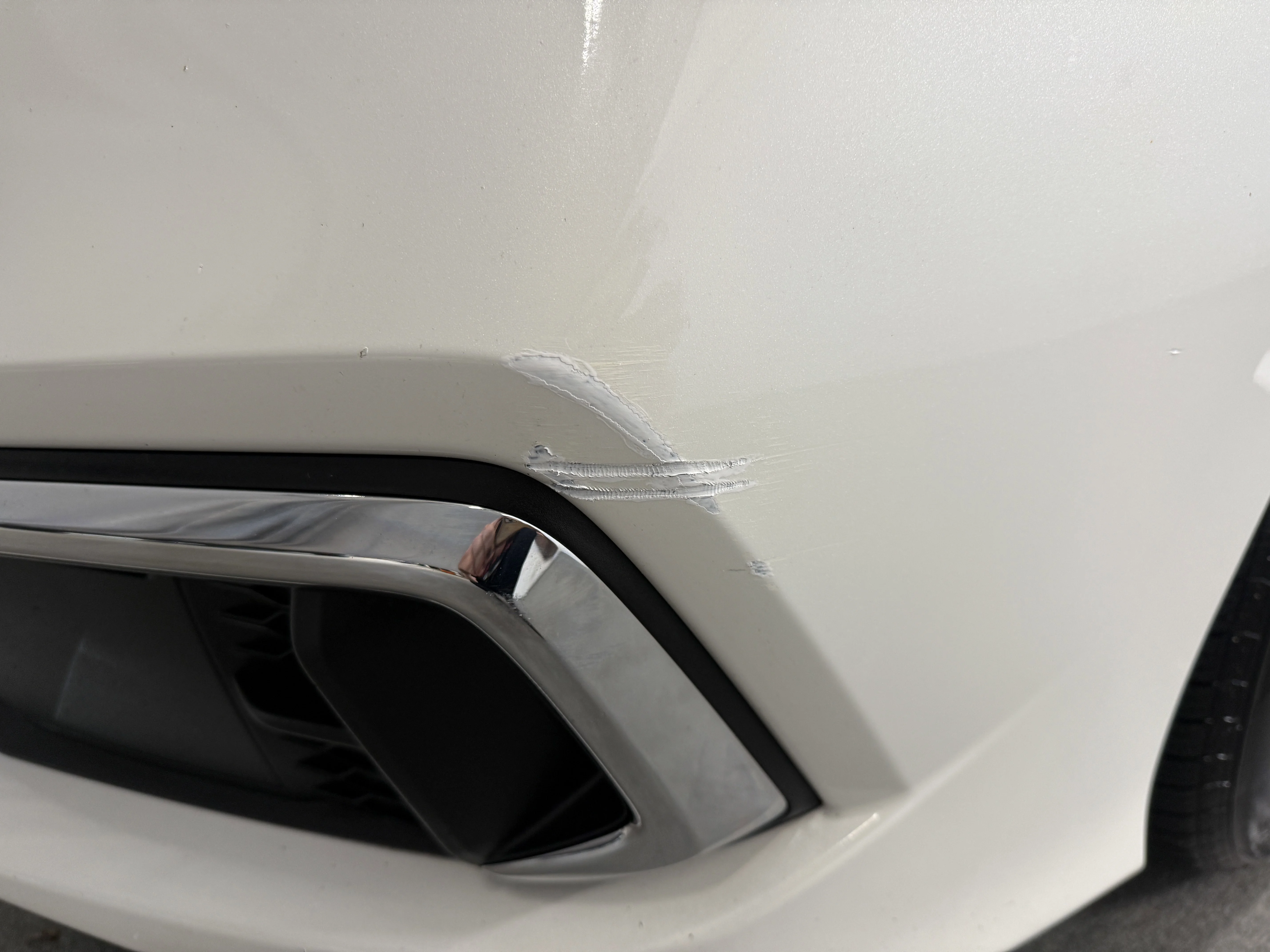 Certified Used 2019 Platinum White Pearl Honda LX image 26