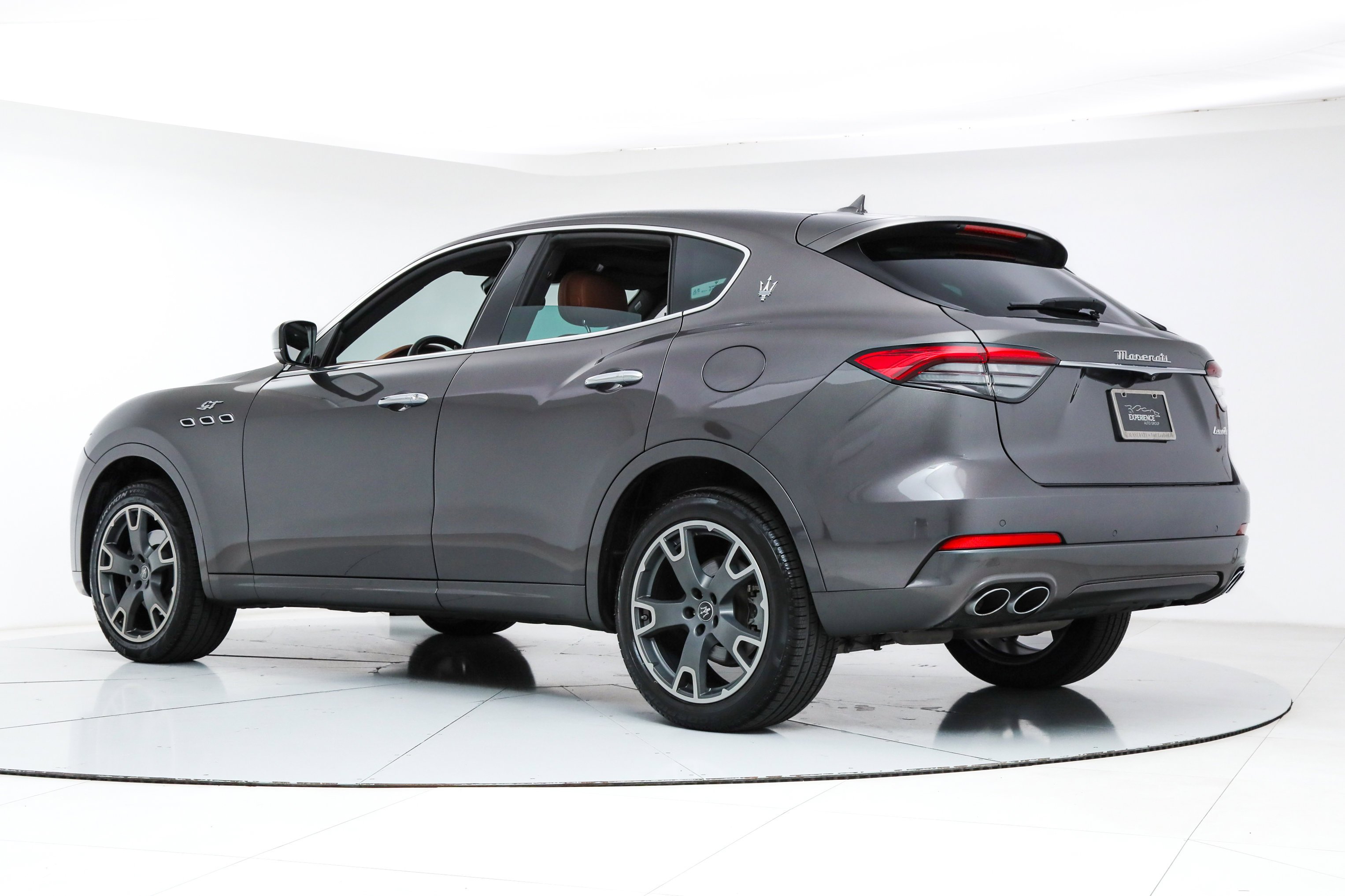 2023 Maserati Levante GT - Photo 3
