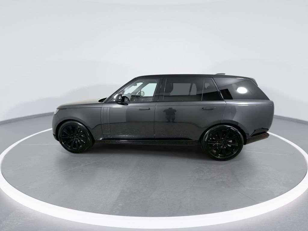 New 2026 CARP GRY PRM MT Land Rover SE LWB image 5