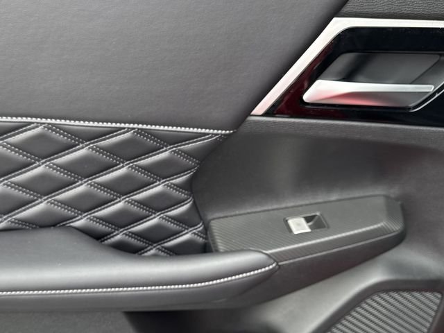 New 2026 Black Nissan Platinum image 12