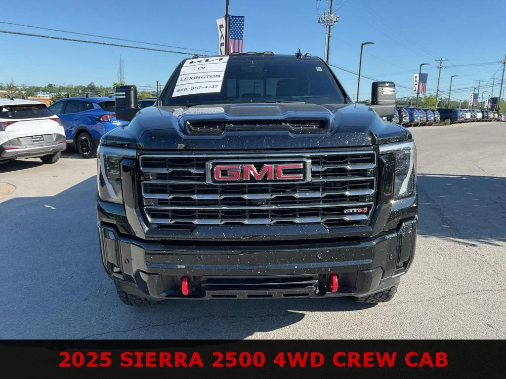 Used 2025 Onyx Black GMC AT4 image 3