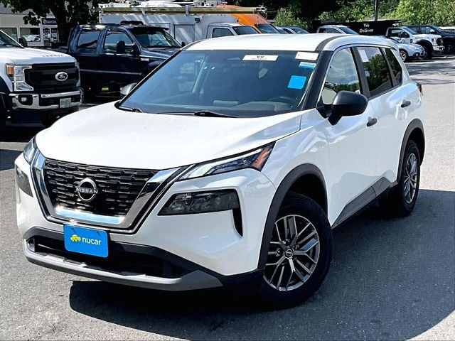 Used 2023 White Nissan S image 3