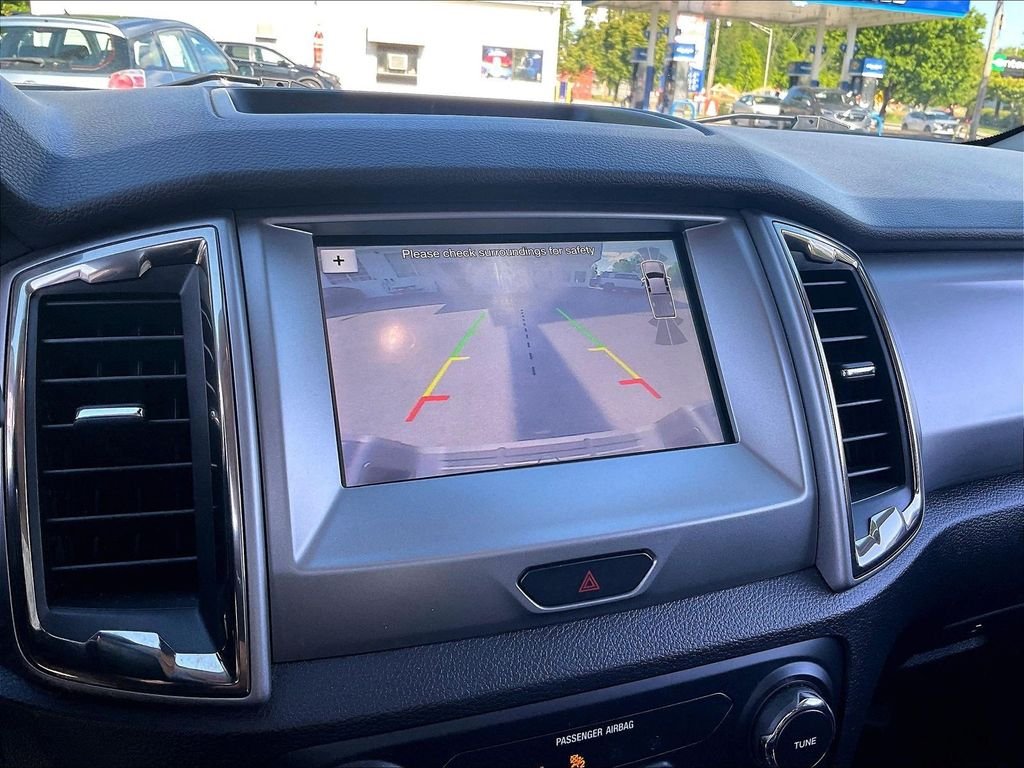 Used 2019 Blue Ford XLT image 16