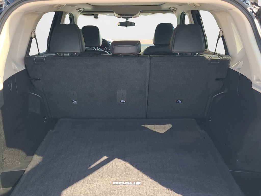 Used 2021 Black Nissan SV image 9