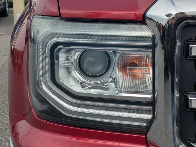 Used 2018 Quartz GMC SLT image 10