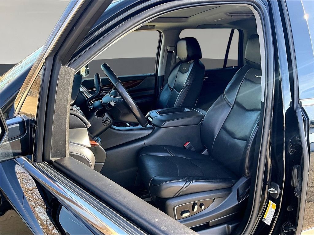 Used 2019 Black Cadillac Premium Luxury image 23