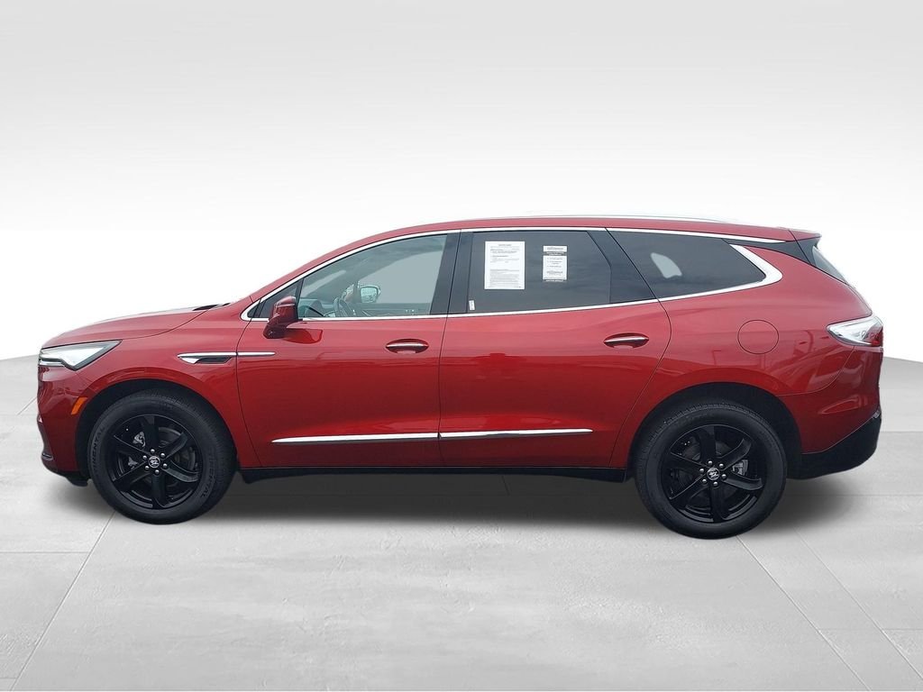 Used 2024 Red Buick Essence image 2