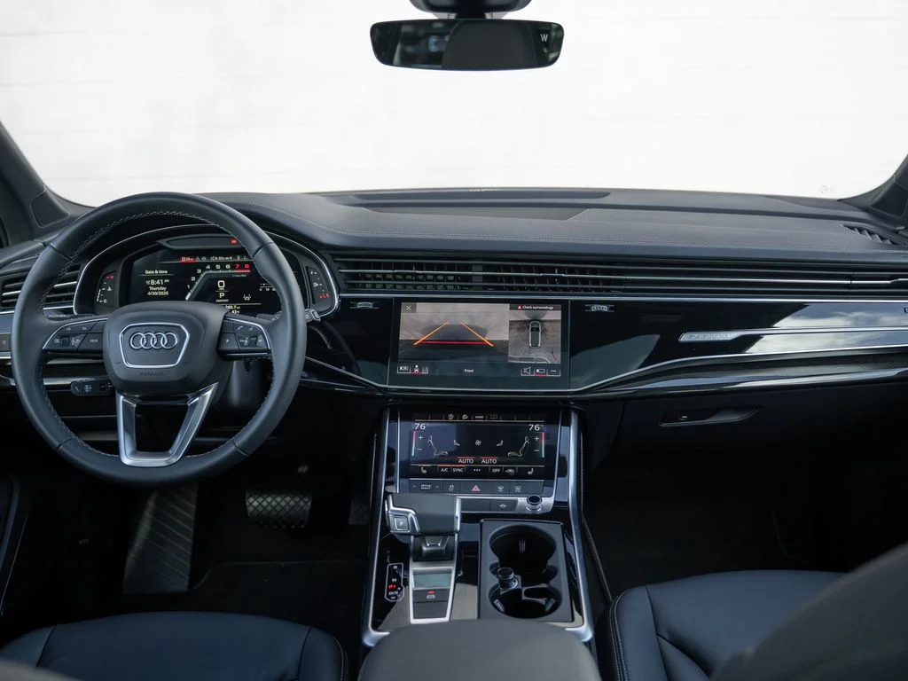 Used 2025 White Audi  image 22