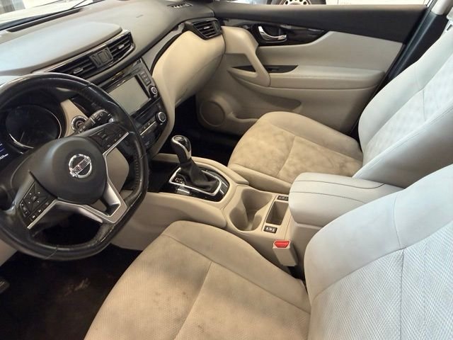 Used 2019 White Nissan SV image 10