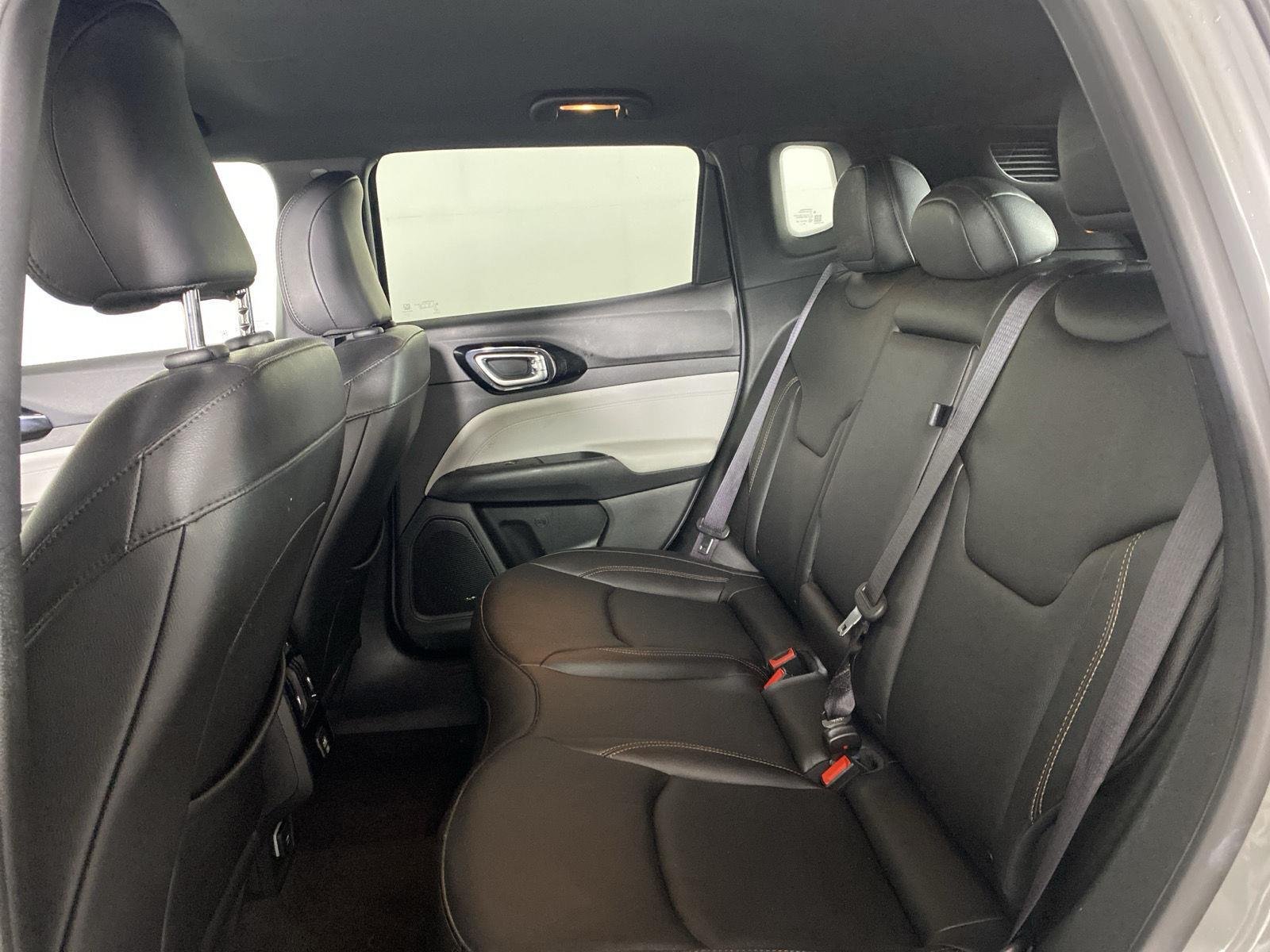 Used 2024 Sting-Gray Clearcoat Jeep Limited image 22