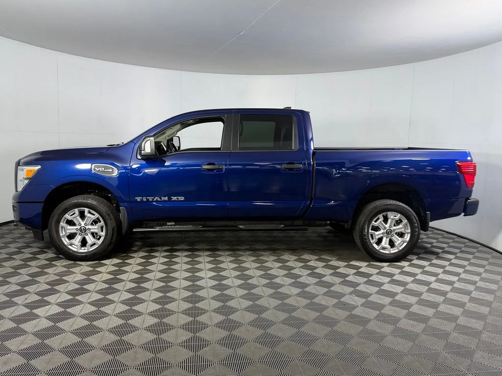 2024 Nissan Titan XD SV - Photo 11