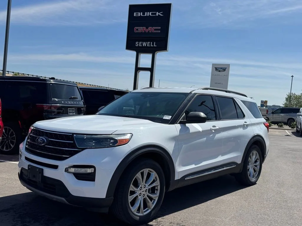 2020 Ford Explorer XLT RWD's photo