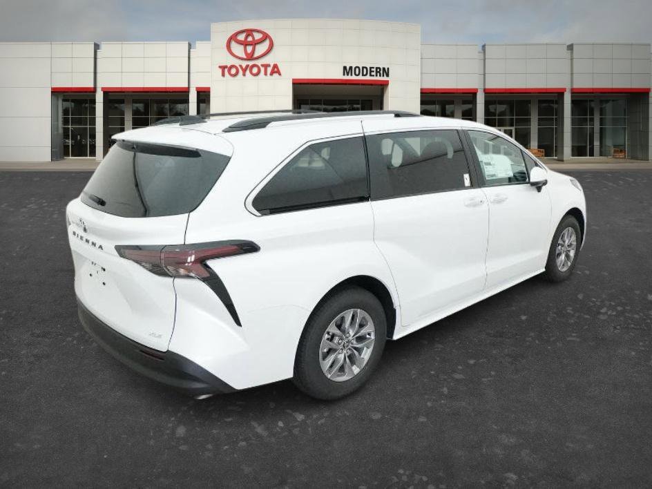 New 2026 Wind Chill Pearl Toyota XLE image 6