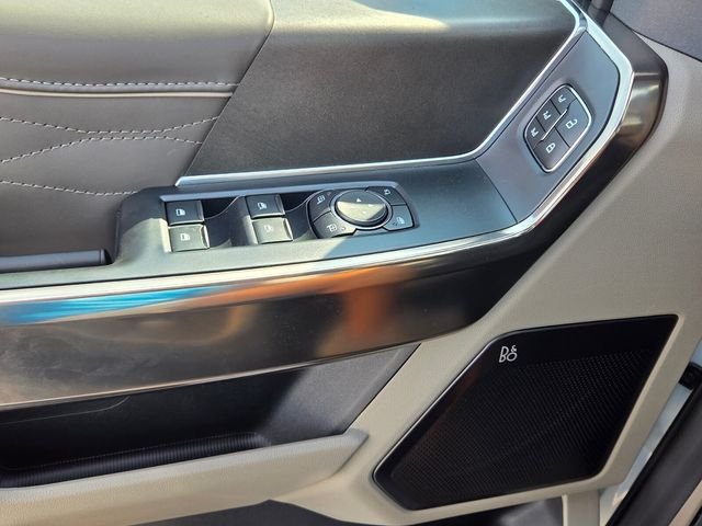 New 2026 Star White Metallic Tri-Coat Ford Platinum image 30