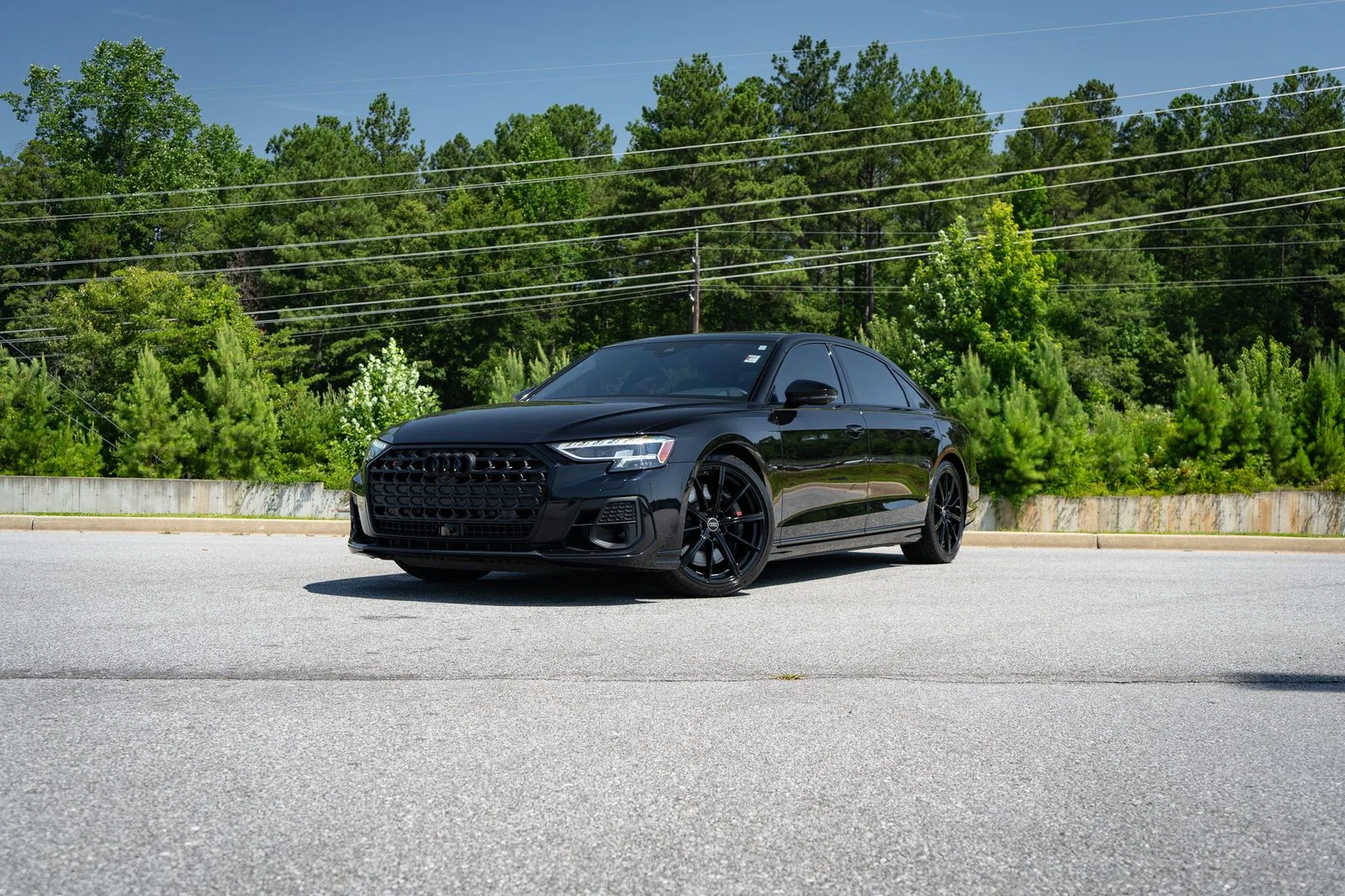 Used 2024  Audi 4.0T image 1