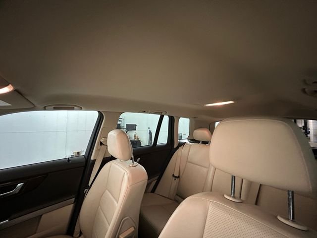 Used 2015 Black Mercedes-Benz GLK 350 image 25