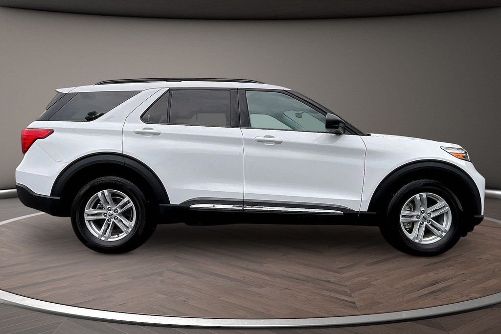 Used 2024 White Ford XLT image 9