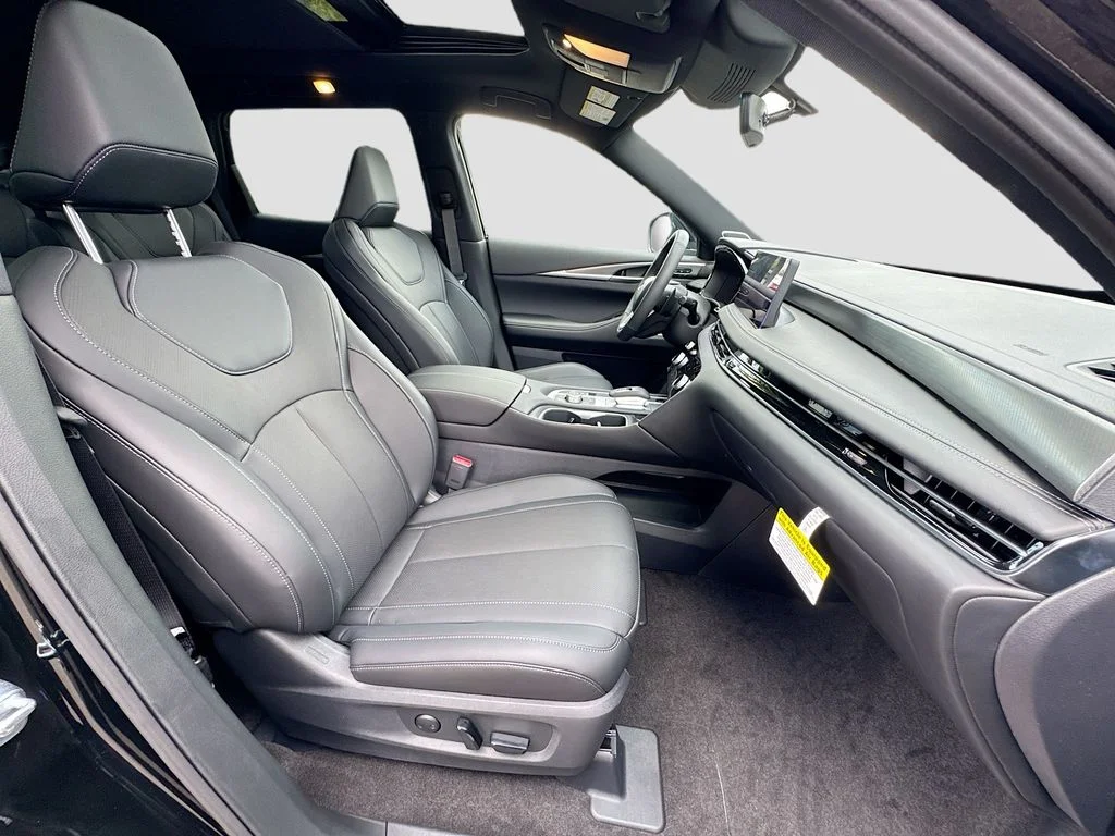 New 2027 MINERAL BLACK INFINITI Sport AWD image 31