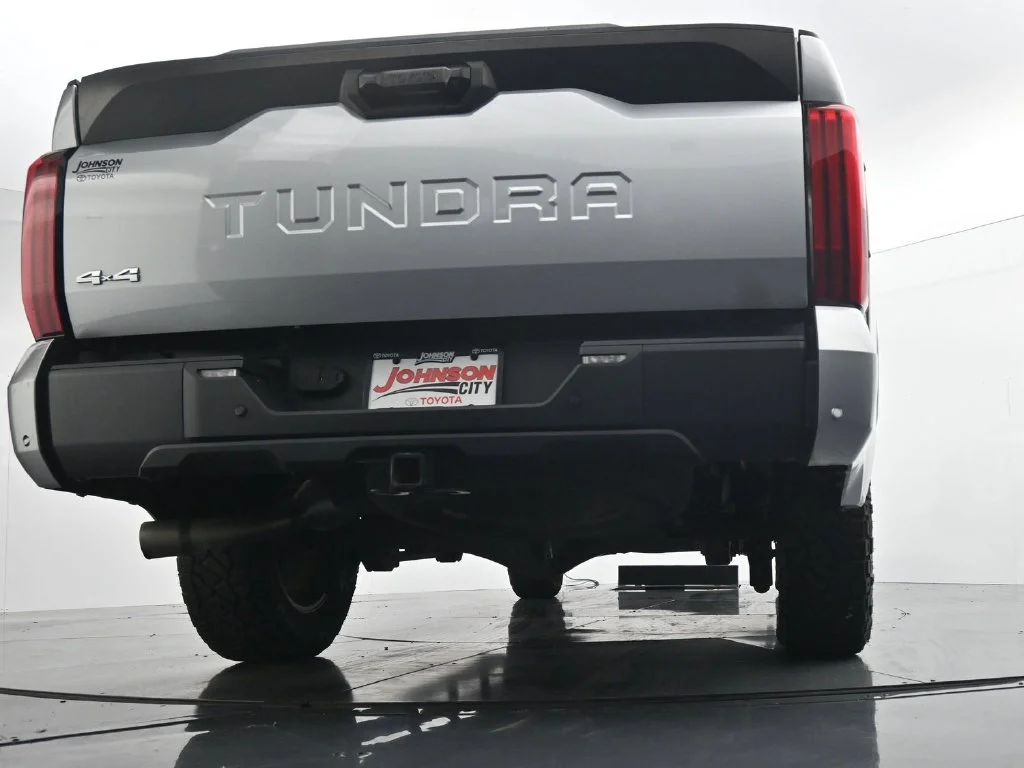 Used 2022 Silver Toyota SR5 image 34