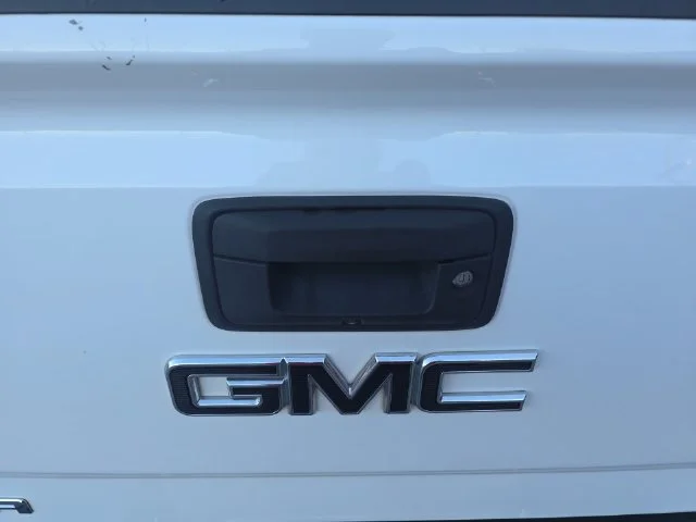 Used 2019 White GMC Denali image 14