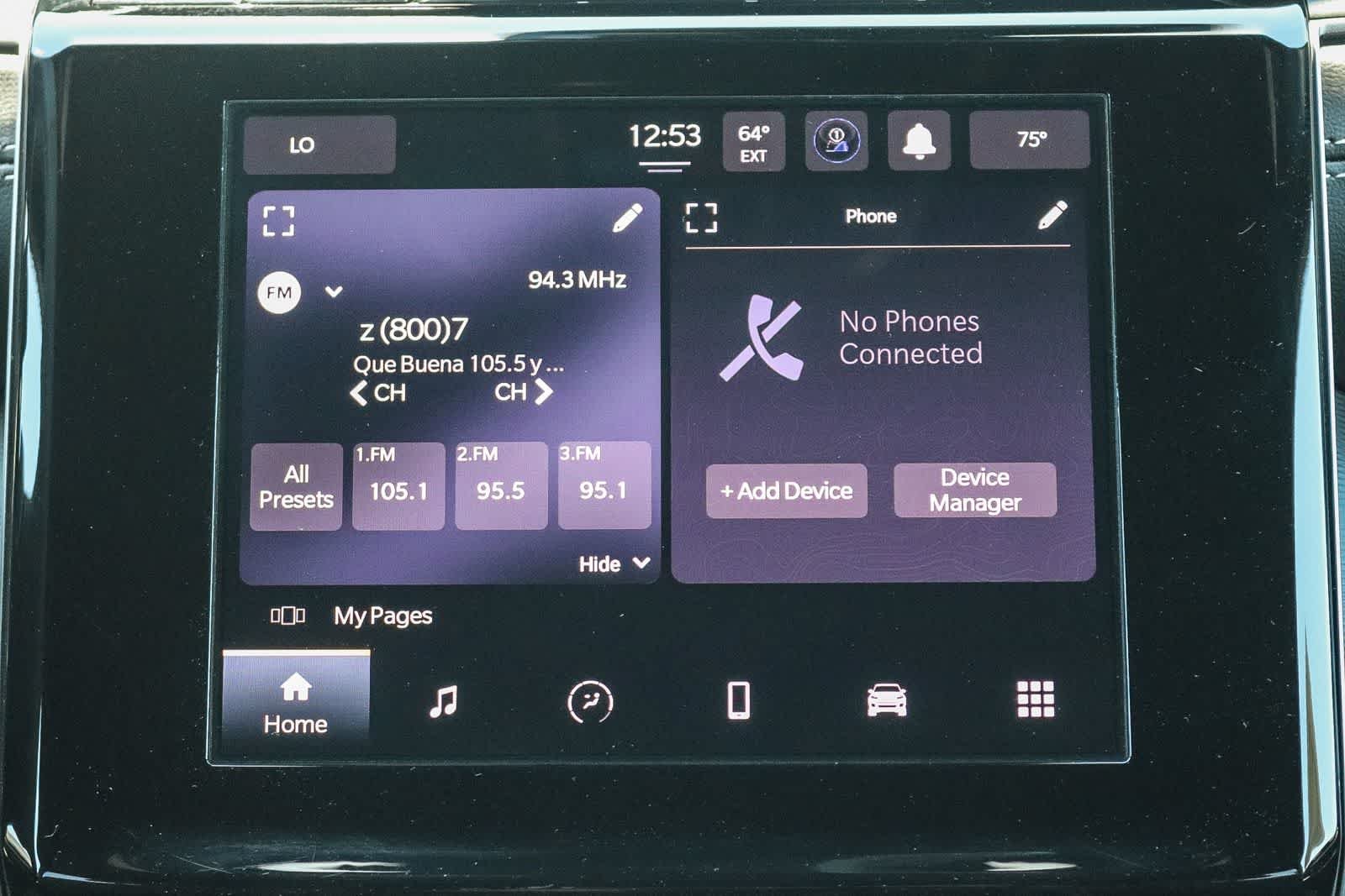 Used 2025 Diamond Black Crystal Pearlcoat Jeep Laredo X image 15