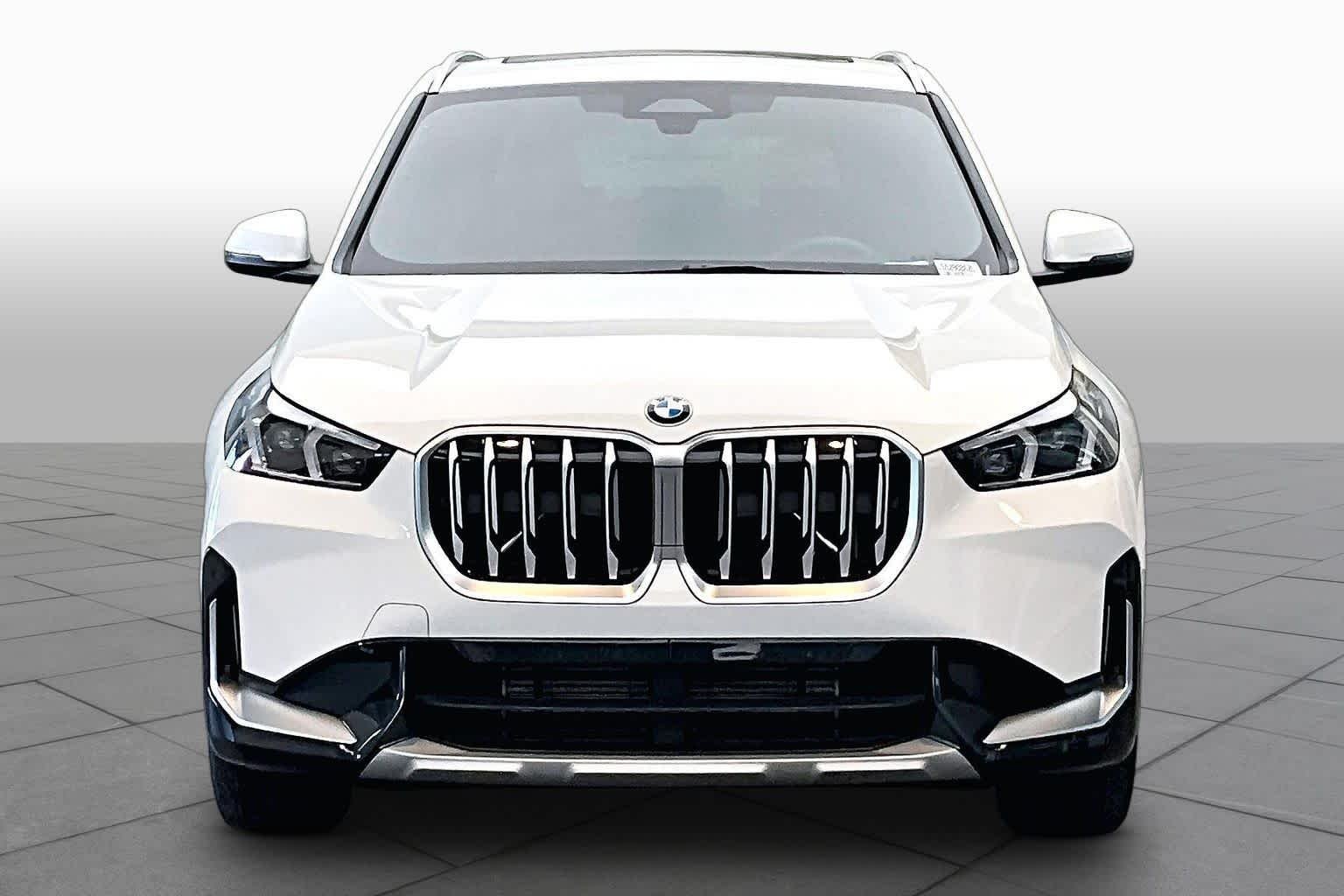Used 2025 Alpine White BMW xDrive28i image 7