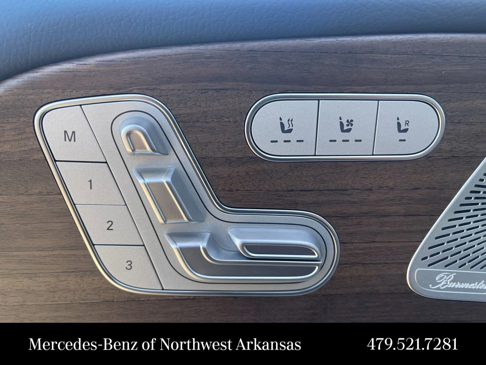 Used 2025  Mercedes-Benz  image 20
