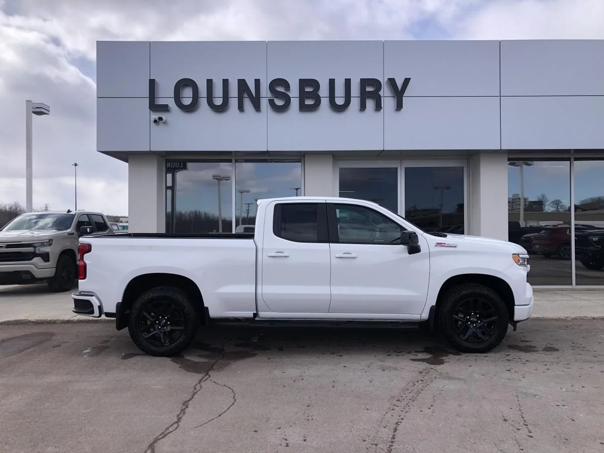 New 2026 White Chevrolet 4WD Double Cab 147" RST image 2