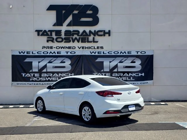 Used 2020 White Hyundai SE image 10