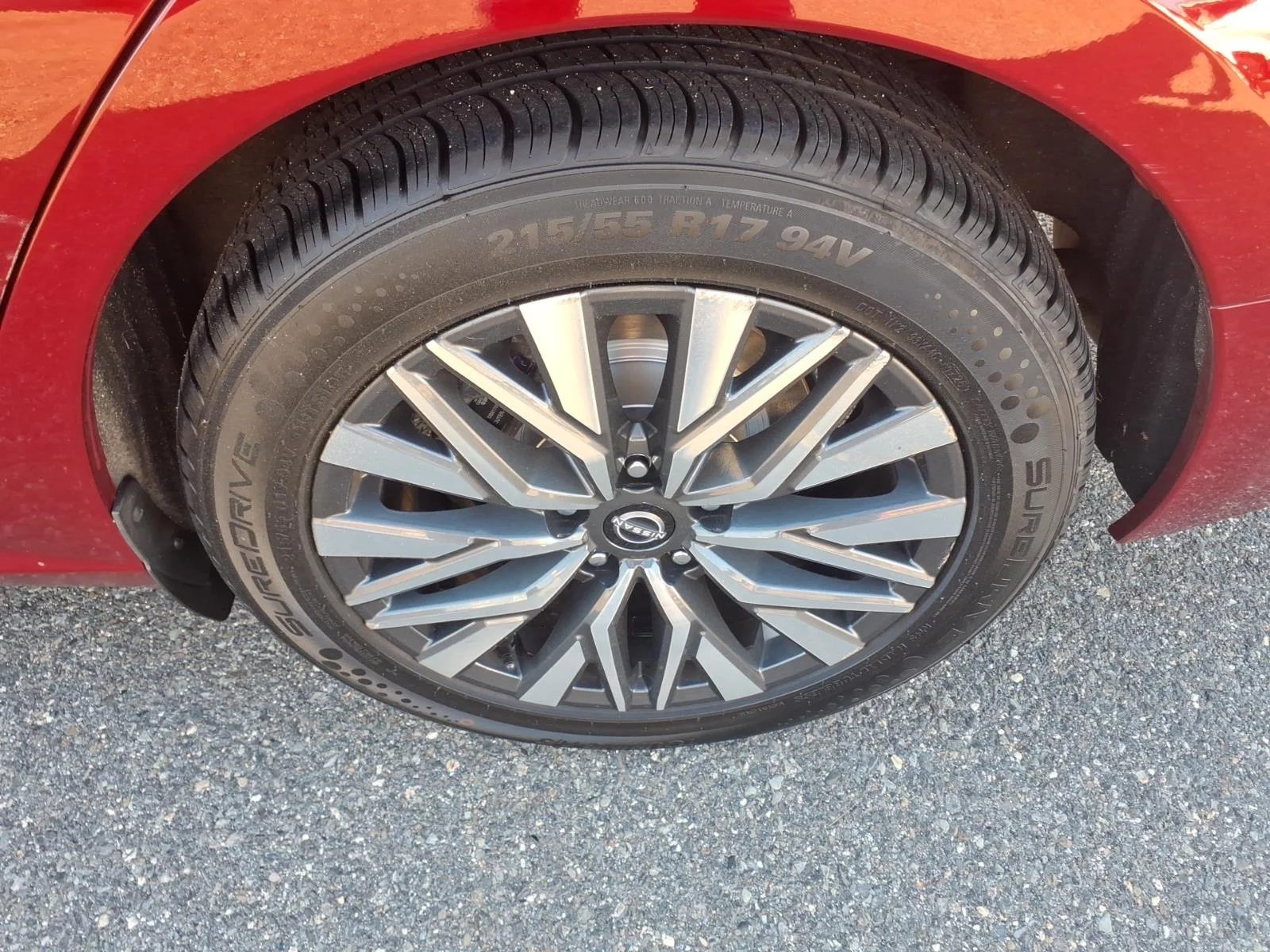 Used 2024 Scarlet Nissan 2.5 SV image 8