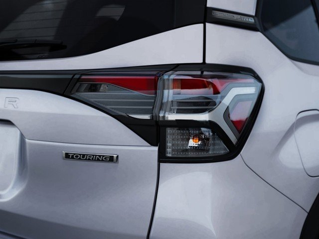 New 2026 ICE SILVER METALLIC Subaru Touring image 12