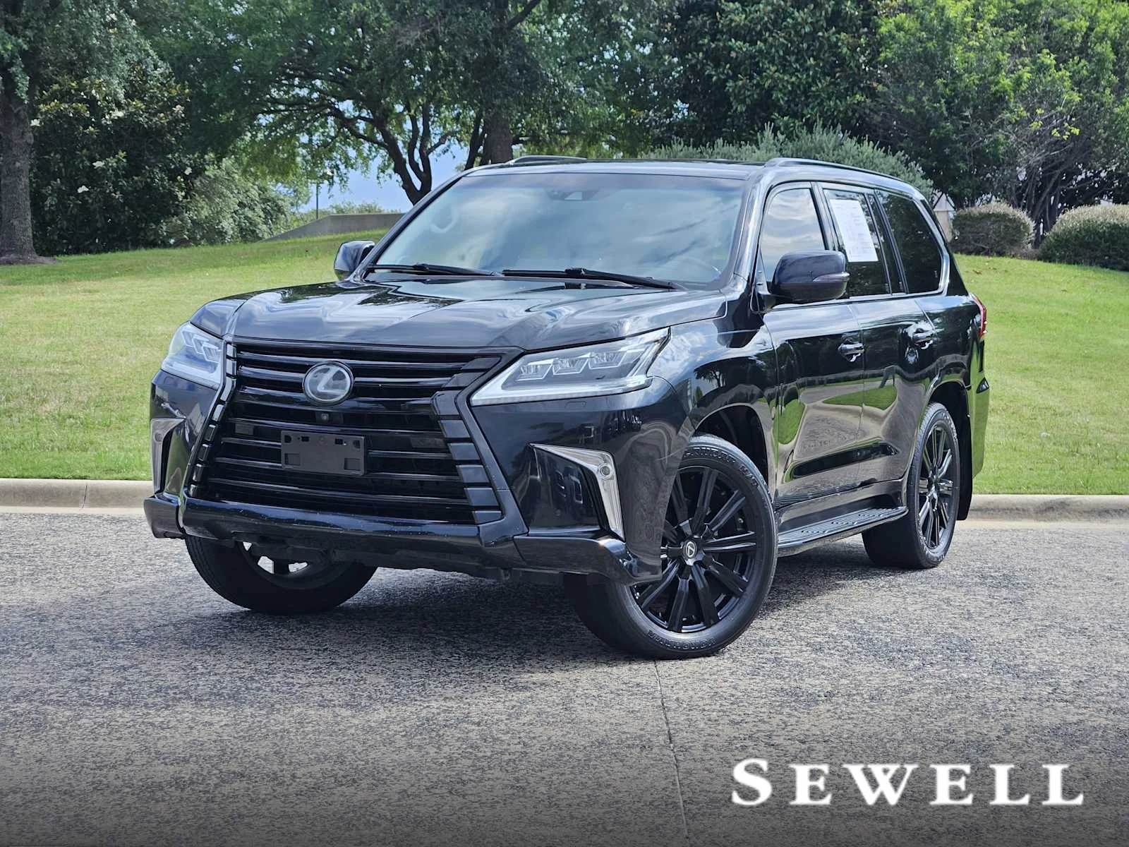 2018 Lexus LX 600 570 THREE-ROW's photo