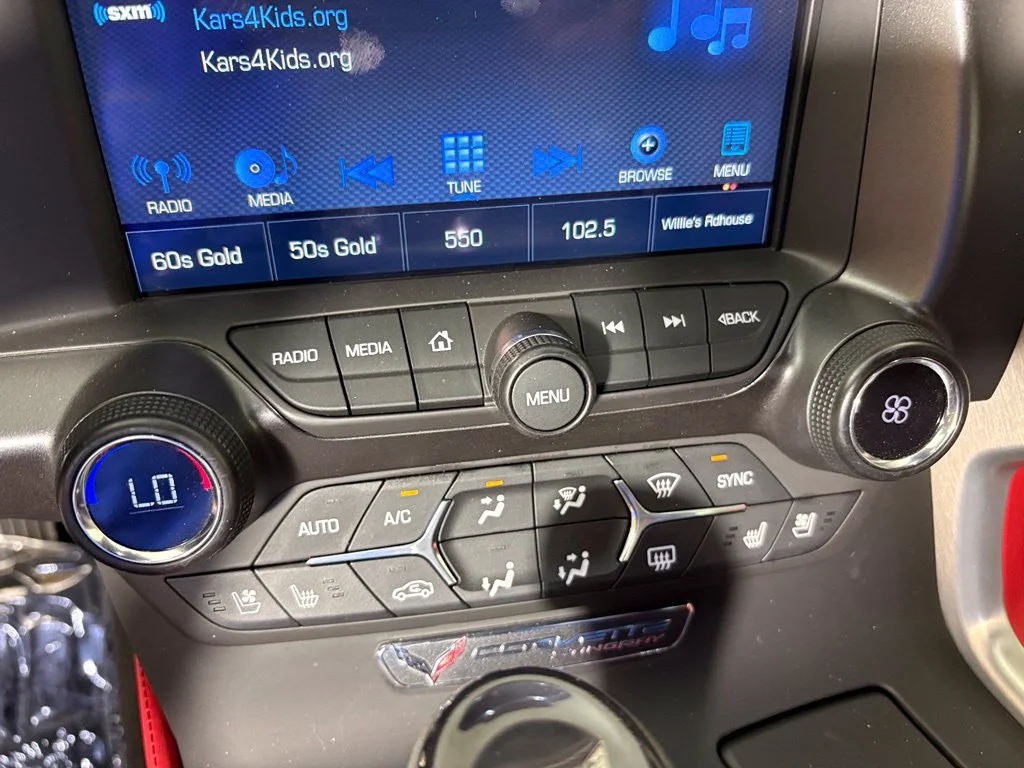 Certified Used 2019 White Chevrolet Stingray Z51 image 36