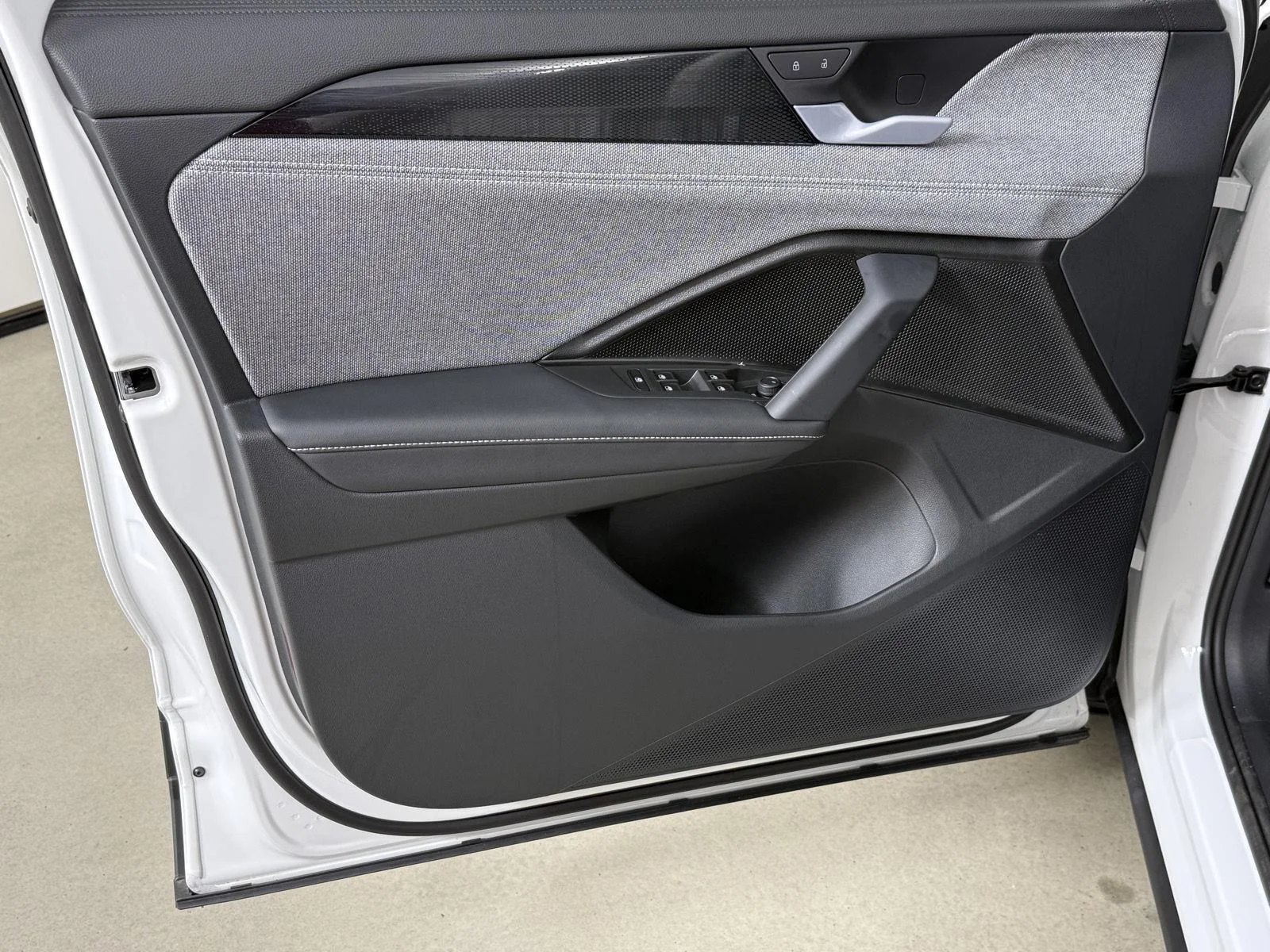 New 2026 Pure White Volkswagen S image 10