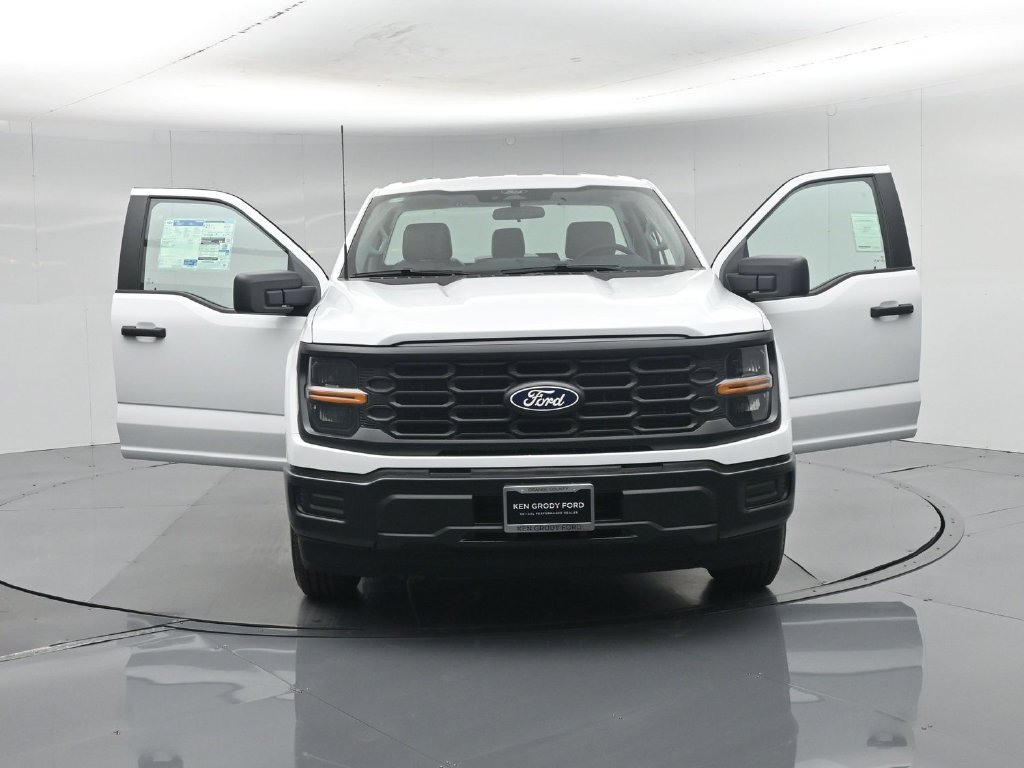 New 2026 Oxford White Ford XL image 27